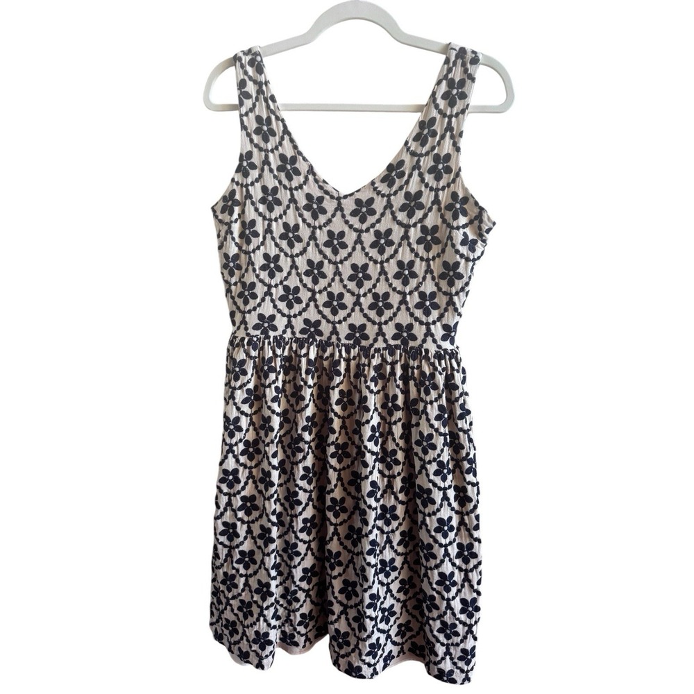 Anthropologie Med Sunday In Brooklyn Embroidered Black Floral Fit & Flare Dress
